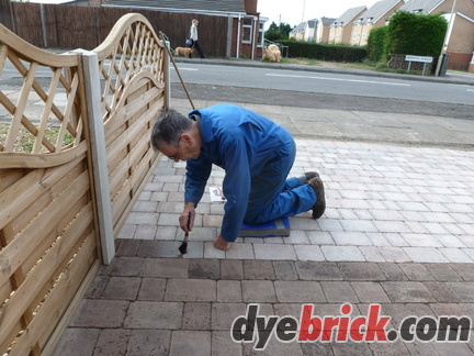 Applying Dyebrick to Driveway